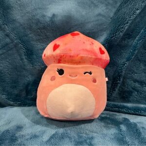 SQUISHMALLOWS Molly the Valentines Mushroom 5in
